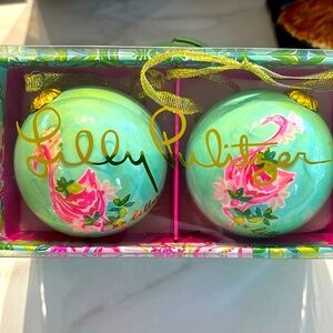 NWB two Lilly Pulitzer ornaments with flamingos on them! Sale for multi sets